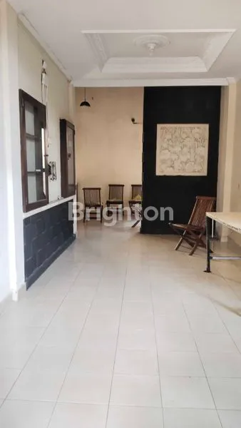 image RUMAH LUAS LANTAI 2 COCOK LOKASI STRATEGIS DENPASAR UTARA (7)