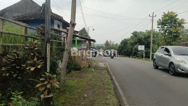 image TANAH 678 M2 DI JALAN RAYA MOJOGEDANG (2)