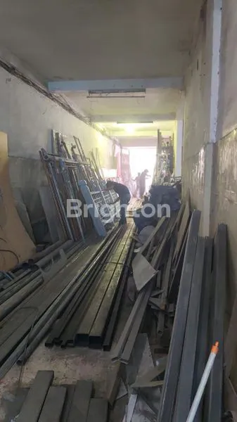 image GEDUNG KANTOR DAN WORKSHOP 2 LT DIAREA STRATEGIS YANG SIAP PAKAI TERLETAK DIDAERAH MANYAR (5)