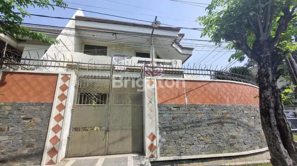 image RUMAH 2 LANTAI HOOK POJOK DHARMAHUSADA DHI PERUMAHAN ONE GATE SIAP HUNI DEKAT GM GALAXY MALL UNIVERSITAS AIRLANGGA UNAIR ITS (2)