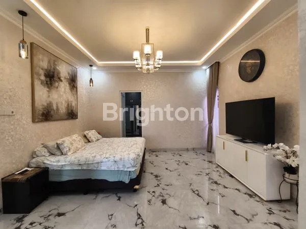 image RUMAH MEWAH FULL RENOVASI DI PERUMAHAN SEPINGGAN PRATAMA (2)