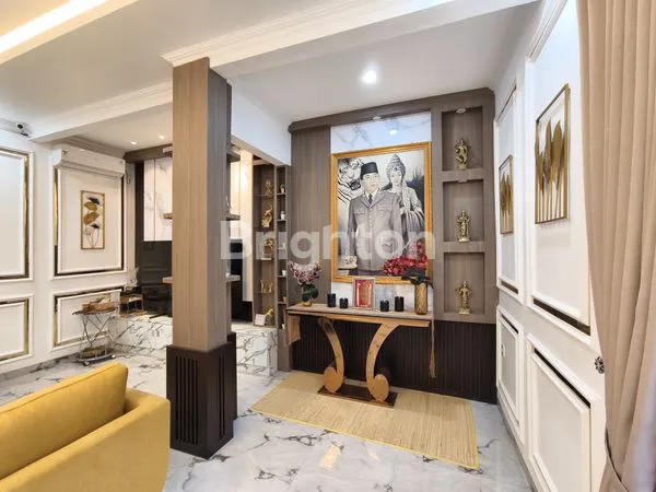 image RUMAH MEWAH FULL RENOVASI DI PERUMAHAN SEPINGGAN PRATAMA (3)