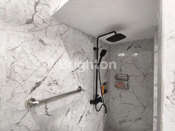 image RUMAH MEWAH FULL RENOVASI DI PERUMAHAN SEPINGGAN PRATAMA (7)