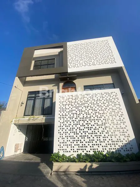 image DIJUAL RUMAH CANTIK 3 LANTAI BELAKANG HYATT HOTEL SENDANGADI MLATI SLEMAN YOGYAKARTA  (1)