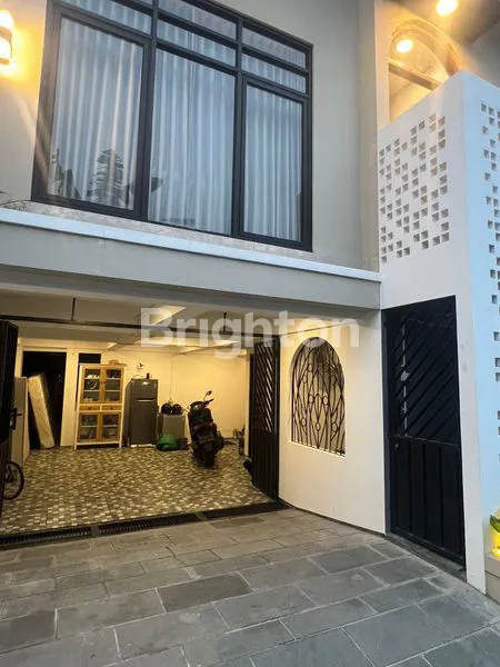 image DIJUAL RUMAH CANTIK 3 LANTAI BELAKANG HYATT HOTEL SENDANGADI MLATI SLEMAN YOGYAKARTA  (8)