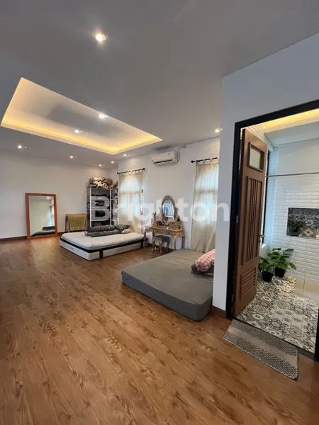 image DIJUAL RUMAH CANTIK 3 LANTAI BELAKANG HYATT HOTEL SENDANGADI MLATI SLEMAN YOGYAKARTA  (7)