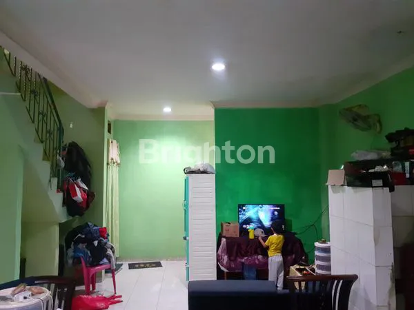 image RUMAH STRATEGIS SHM LT 196M² HOEK (3)