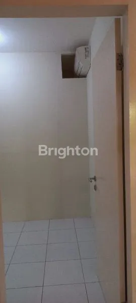 image RUMAH DI JUAL DI KOMP BOTANICA (7)