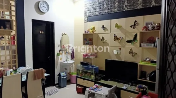 image RUMAH LEBAR 8 SEMI FURNISHED PANTAI MENTARI ROW 3,5 MOBIL HARGA 1M AN (3)