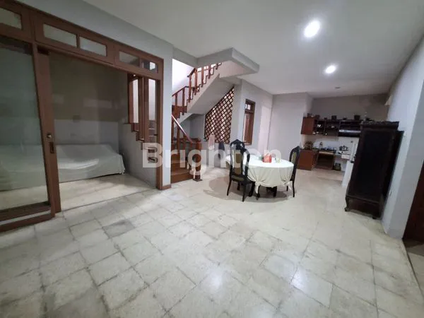 image SEWA RUMAH AREA STRATEGIS HARGA 275JT NEGO.  (2)