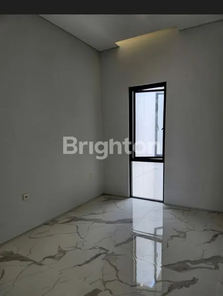 image RUNGKUT MAPAN RUMAH MINIMALIS BAGUS READY 2 UNIT STRATEGIS BANGET (4)