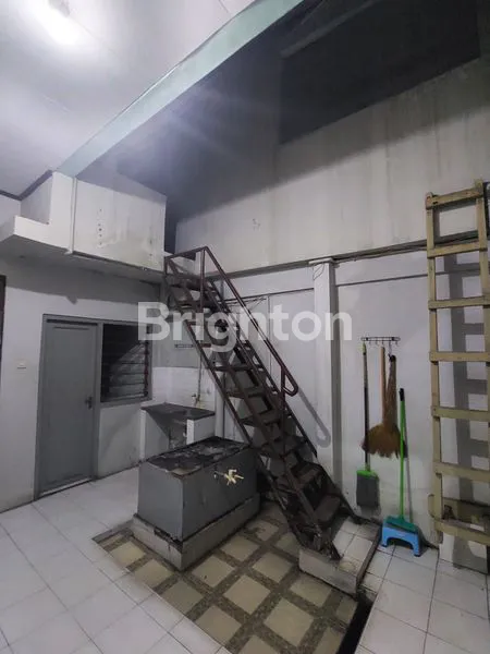 image RUMAH STRATEGIS SIAP HUNI DI TEBET JAKARTA SELATAN (6)