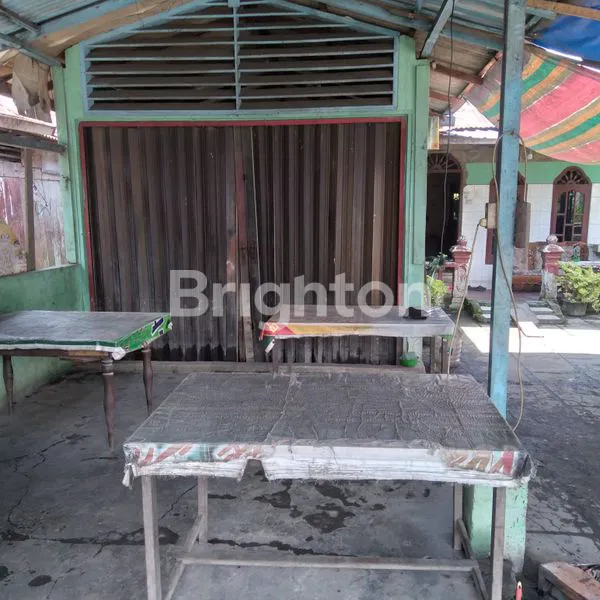 image DI JUAL RUMAH STRATEGIS DI PINGGIR JALAN UTAMA (5)