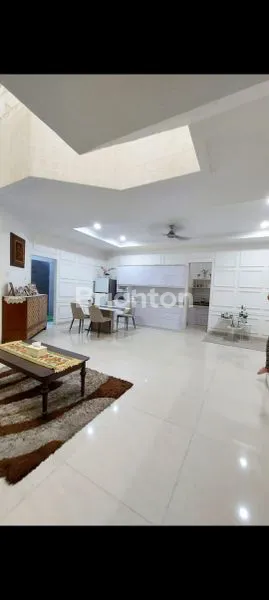 image DI JUAL RUMAH MEWAH MINIMALIS DI JAKARTA UTARA, 5-8 MENIT KE MALL KELAPA GADING,  6-9 MENIT KE LA PLAZA, 10-12 MENIT KE MALL ARTHA GADING, 10-15 MENIT KE TOL WIYOTO WIYONO (6)
