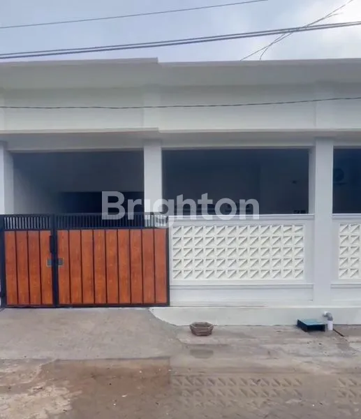 image RUMAH CANTIK LT 184M² DI CIMONE PERMAI (1)