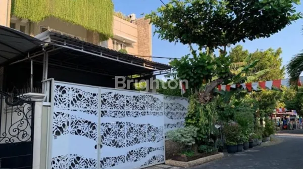 image RUMAH MANYAR INDAH KONDISI SANGAT TERAWAT, SIAP HUNI, LINGKUNGAN TENANG DAN NYAMAN, DEKAT KE MERR  (1)