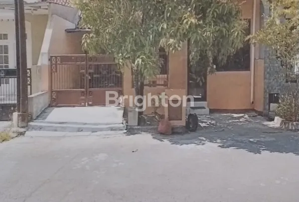 image RUMAH SECOND PERUMAHAN PENJARINGAN SARI, LINGKUNGAN NYAMAN, DEKAT RAYA PANDUGO, DEKAT MEDOKAN ASRI (3)