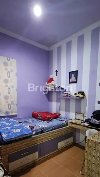 image RUMAH SIAP HUNI KLAMPIS SEMOLO STRATEGIS DEKAT MERR (6)