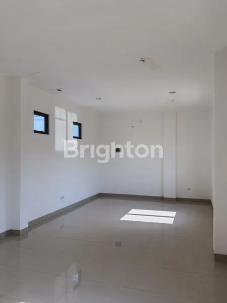 image RUKO GANDENG HOLLYWOOD BLVD, DEKAT SEKOLAH & MALL (2)