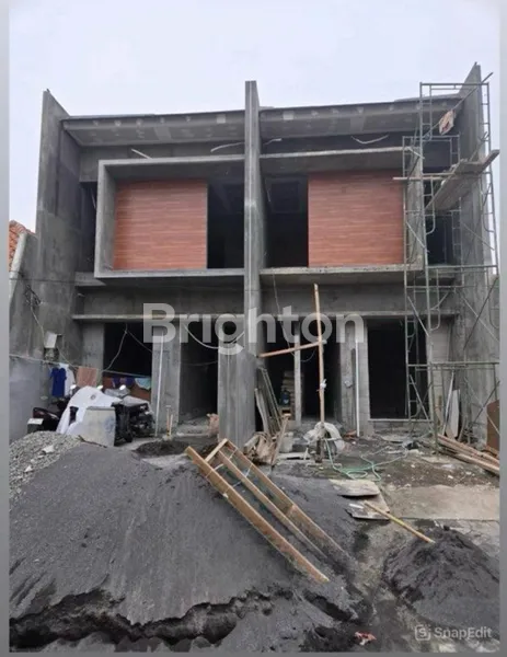 image RUMAH WISMA MUKTI KLAMPIS ANOM BARU GRESS DAERAH SURABAYA TIMUR (1)