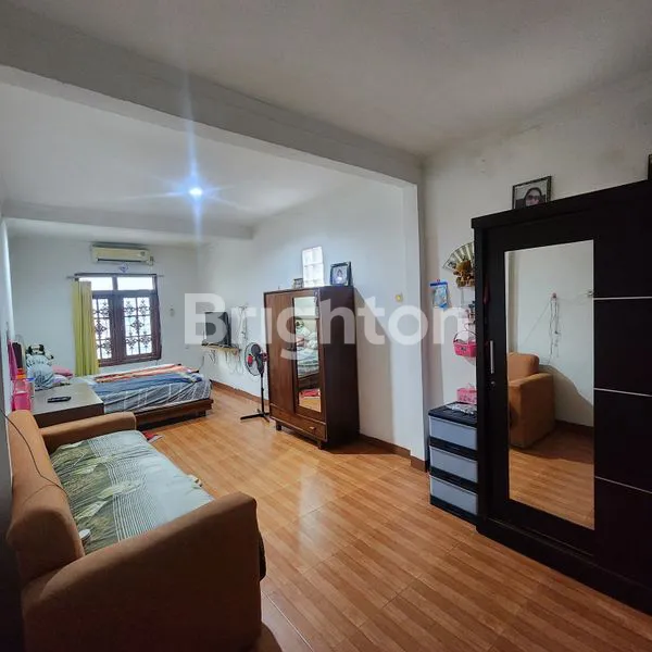 image RUMAH TOMANG AKSES JALAN 1.5 MOBIL SHM LT 83M² 2KT 2KM JAKARTA BARAT (2)