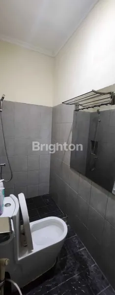 image RUMAH BAGUS SIAP HUNI KLAMPIS SEMOLO DEKAT MERR  (8)