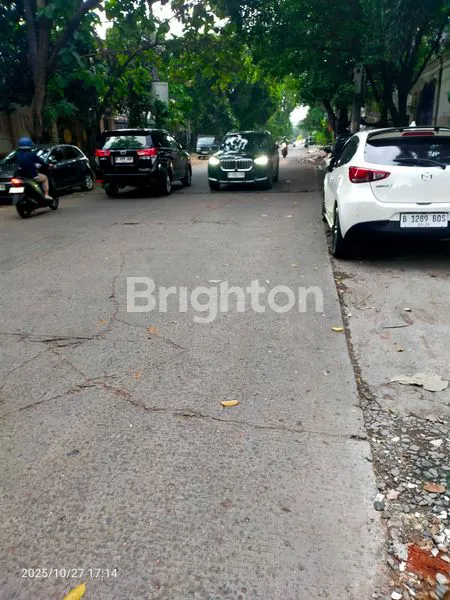 image SEWA CEPAT RUMAH BAGUS 3 LANTAI PINGGIR JALAN DAERAH KEPA DURI (8)