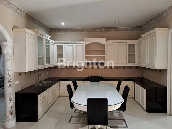 image SIAP HUNI, RUMAH 2 LANTAI FULL FURNISH KAWASAN LIPPO KARAWACI, TANGERANG (3)