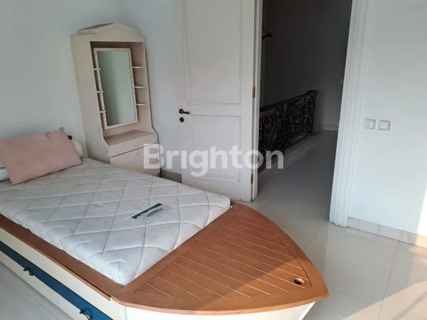 image SIAP HUNI, RUMAH 2 LANTAI FULL FURNISH KAWASAN LIPPO KARAWACI, TANGERANG (6)
