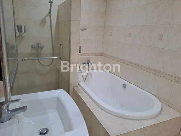 image SIAP HUNI, RUMAH 2 LANTAI FULL FURNISH KAWASAN LIPPO KARAWACI, TANGERANG (7)