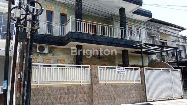 image DISEWAKAN RUMAH MEGAH 2 LANTAI DI PADANG INDAH DENPASAR (1)