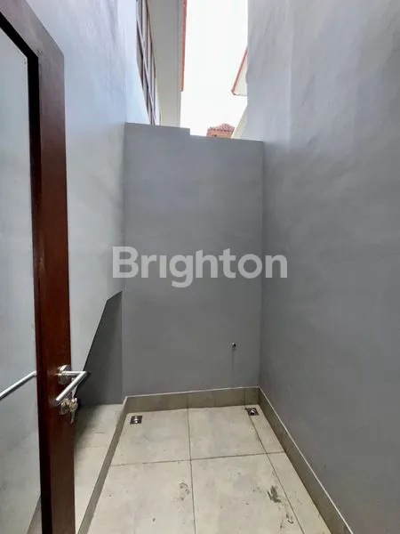 image RUMAH BARU 2 LANTAI MODERN MINIMALIS DI DENPASAR SELATAN (8)