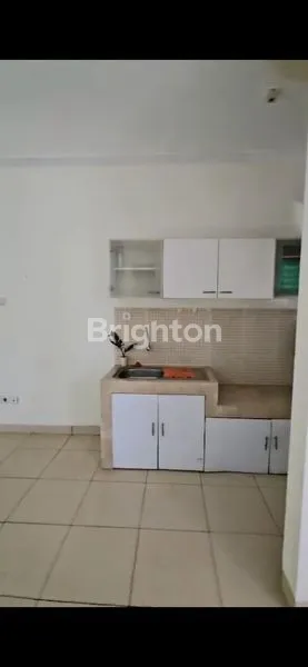 image SEWA RUMAH DI LEGENDA , BACK YARD LUAS, DEKAT KE SEKOLAH GLOBAL DAN KETAPANG. (2)