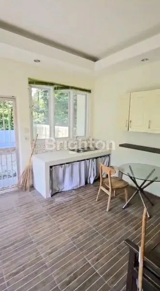 image SEWA RUMAH DI LEGENDA , BACK YARD LUAS, DEKAT KE SEKOLAH GLOBAL DAN KETAPANG. (3)