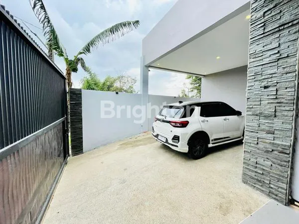 image RUMAH VILLA NAN CANTIK 2 LANTAI DI LEMBANG CIKIDANG SHM (1)