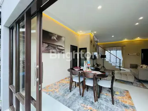 image RUMAH VILLA NAN CANTIK 2 LANTAI DI LEMBANG CIKIDANG SHM (2)