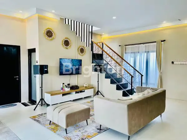 image RUMAH VILLA NAN CANTIK 2 LANTAI DI LEMBANG CIKIDANG SHM (3)