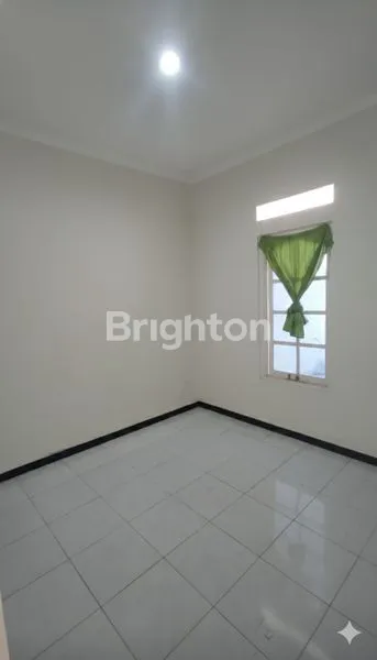image RUMAH SIAP HUNI DI PERUMAHAN BANYUMANIK SEMARANG (5)