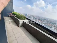 APARTEMEN THE PEAK 35M 4