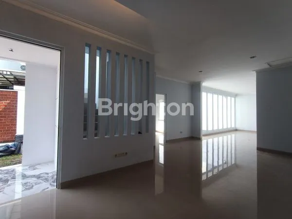 image RUMAH BARU RENOV. LIKE NEW DI KOTA WISATA. (2)