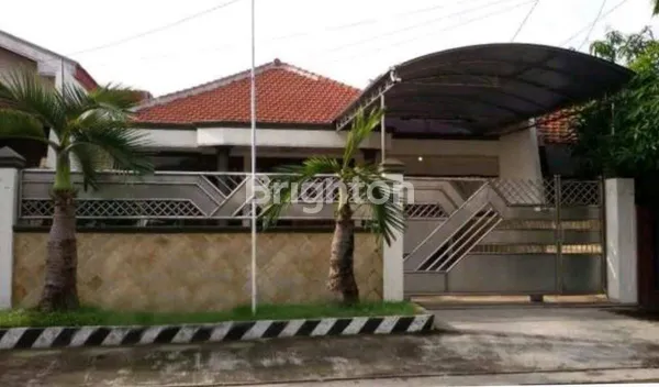 image RUMAH KUTISARI SURABAYA ROW JALAN 2,5 MOBIL (1)