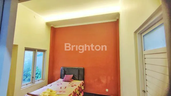 image RUMAH BARU SIAP HUNI DENGAN 5 KAMAR, LOKASI STRATEGIS DI TUKAD BATANGHARI, DENPASAR SELATAN, BALI (5)