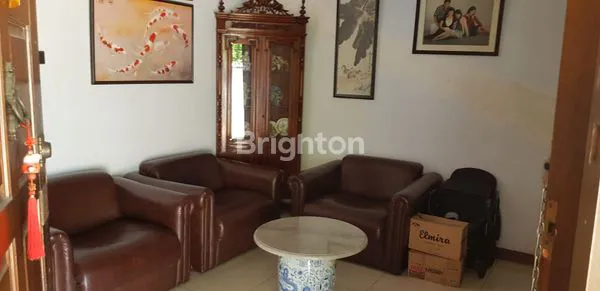 image RUMAH 2 LTN LT 300M² DI PETOJO JAKPUS (2)