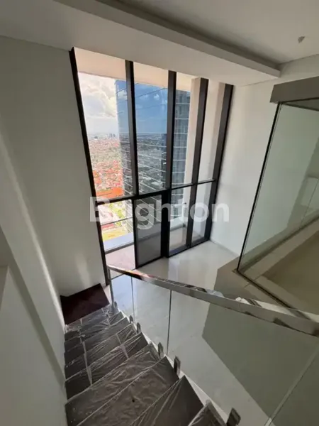 image SOHO CIPUTRA WORLD VIELOFT CONNECT MALL , DEKAT UWKS (3)