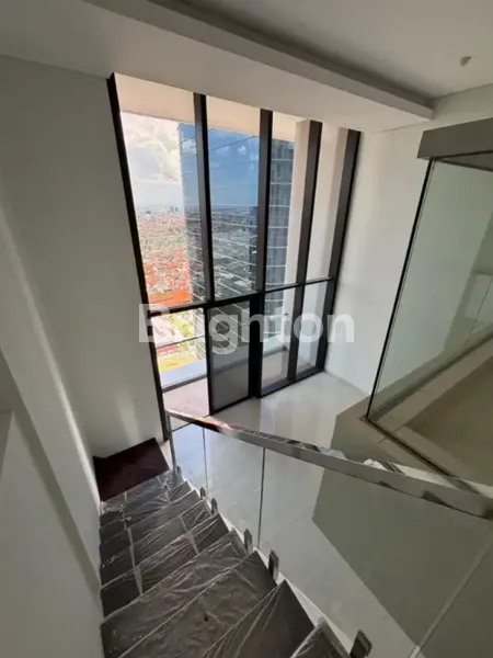 image SOHO CIPUTRA WORLD VIELOFT CONNECT MALL , DEKAT UWKS (3)