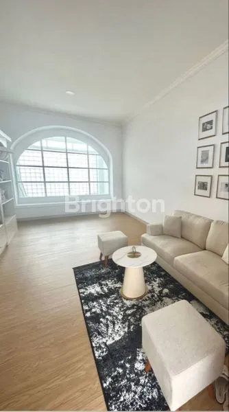 image RUMAH CANTIK 2 LANTAI SOLO BARU (6)