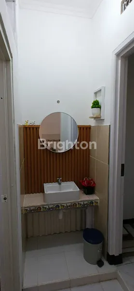 image RUMAH RAPI DAN NYAMAN AREA KEBRAON DEKAT WIYUNG ISTIMEWA  (8)