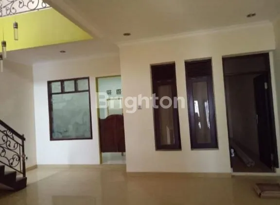 image DIJUAL 1 UNIT RUMAH 2 LANTAI YANG LOKASINYA DI KOMPLEK ANTΑΡΑΝΙ, ΚΟΤΑ BANDUNG BANDUNG (4)