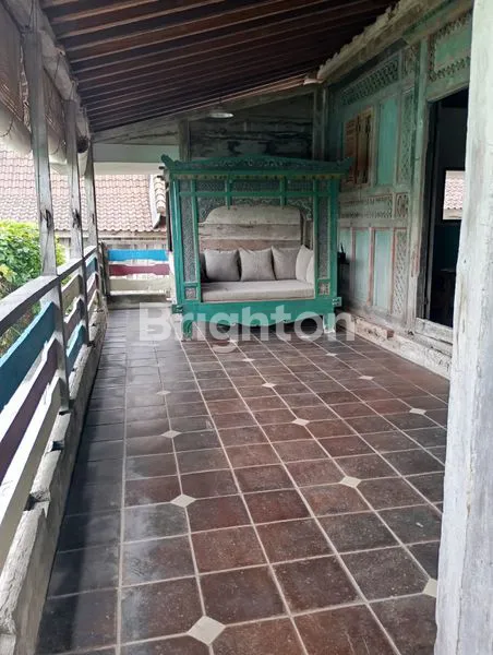 image VILLA EKSKLUSIF 3KT DEKAT PANTAI PERERENAN (6)