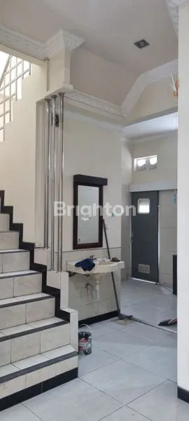 image RUMAH DI SIMPANG DARMO PERMAI SELATAN  (7)